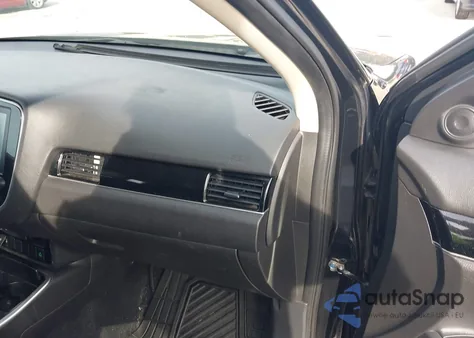 2020 Mitsubishi Outlander Le 2.4/Se 2.4/Sel 2.4/Sp 2.4 z USA, uszkodzony, nr VIN JA4AD3A31LZ043730